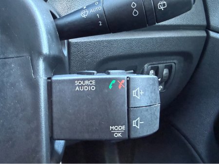 2017 Renault Captur - thumbnail 16