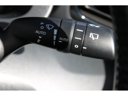 2024 Toyota Yaris - thumbnail 22