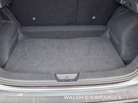 2025 Nissan Qashqai E-power SV MY24 04DR A €39,950 thumbnail