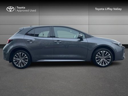 2024 Toyota Corolla - thumbnail 3