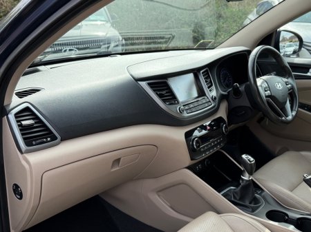 2017 Hyundai Tucson - thumbnail 28