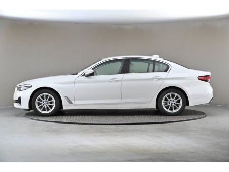 2021 BMW 5 Series - thumbnail 5