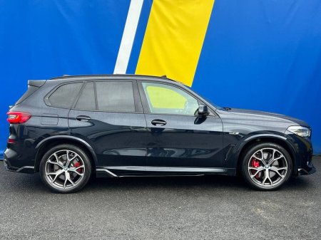 2021 BMW X5 XDRIVE45E M-SPORT COMPETITION * HUGE SPEC * // OPENING PAN ROOF // LEATHER M-SPORT HEATED SEATS // BRAND NEW XM 22