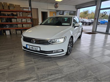 2019 Volkswagen Passat - thumbnail 5