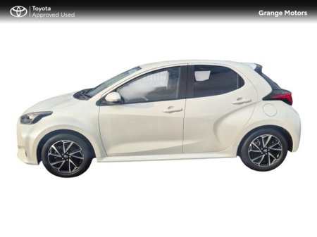 2023 Toyota Yaris 1.5 HYBRID L/SPORT 5DR €24,950 thumbnail