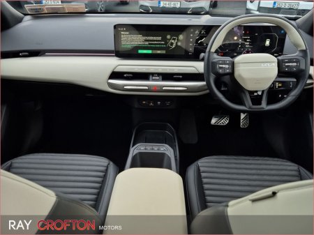 2025 Kia EV4 EV4 5 HB GT LINE LR 5DR AUTO €49,950 thumbnail