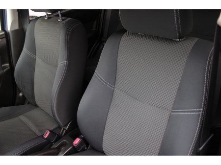 2015 Suzuki Swift - thumbnail 11