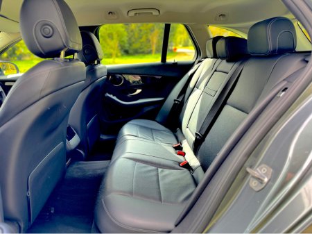 2018 Mercedes-Benz C Class - thumbnail 6