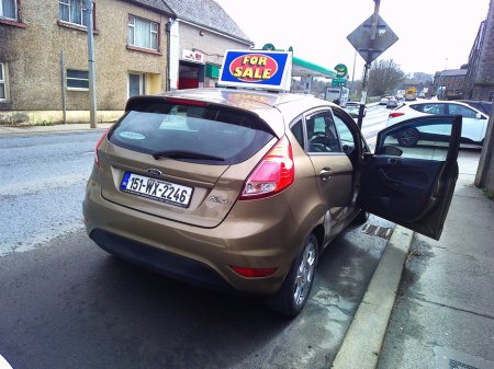 2015 Ford Fiesta - thumbnail 8