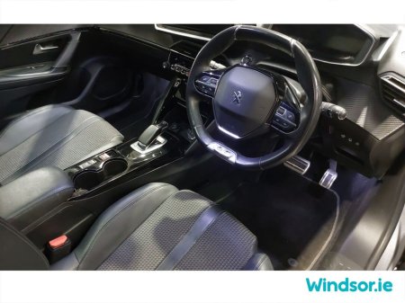 2021 Peugeot 2008 - thumbnail 9