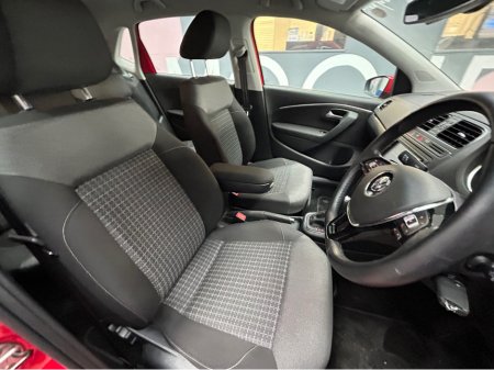 2016 Volkswagen Polo - thumbnail 6