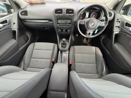 2010 Volkswagen Golf - thumbnail 17
