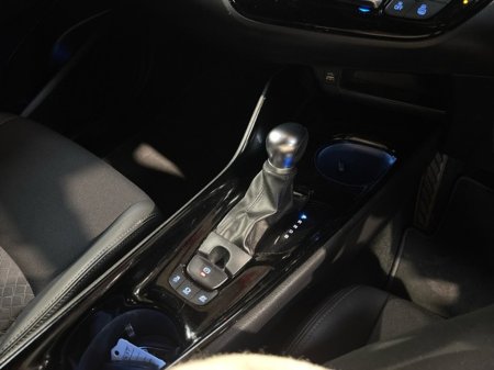 2024 Toyota C-HR HYBRID SPORT 4DR AUTO €33,950 thumbnail