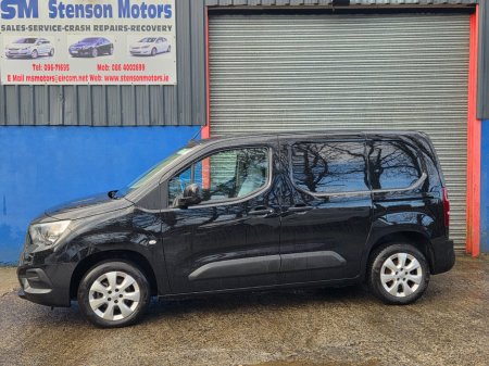 2021 Opel Combo  €12,499 thumbnail