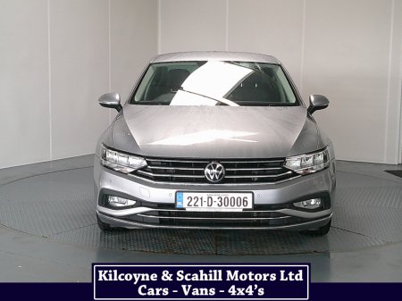 2022 Volkswagen Passat - thumbnail 2