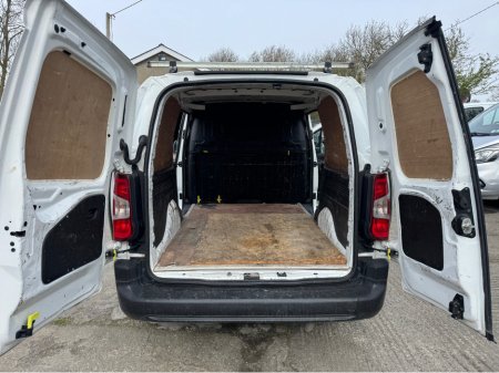 2019 Peugeot Partner - thumbnail 5