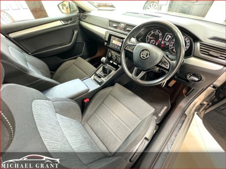 2018 Skoda Superb 1.6 TDI 120BHP STYLE ESTATE / IRISH CAR / FULL HISTORY €18,950 thumbnail