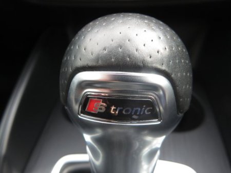 2018 Audi A3 1.4 TFSi S-Line Auto / Low Kilometers / €22,950 thumbnail