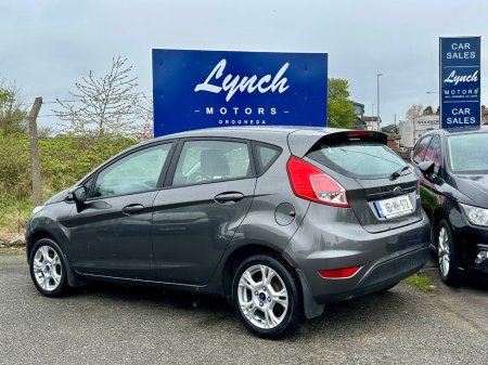 2016 Ford Fiesta - thumbnail 5