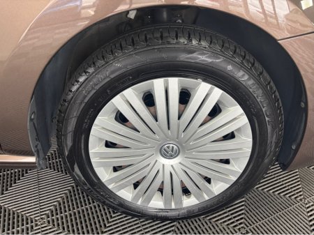 2015 Volkswagen Polo - thumbnail 5