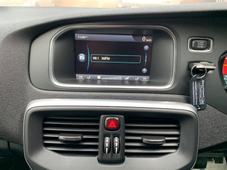 2014 Volvo V40 VOLVO V40 1.6 T4 180 BHP AUTO R-DESIGN // VERY LOW MILEAGE // EXCELLENT CONDIITION // TIMING BELT/WATE PUMP REPLACED // €9,950 thumbnail