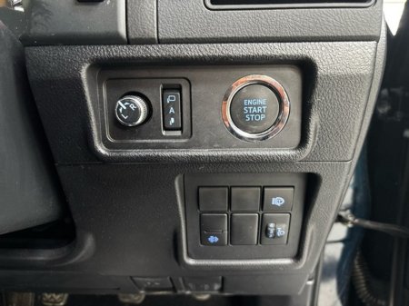 2023 Toyota Landcruiser - thumbnail 14