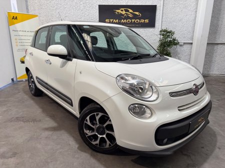 2017 Fiat 500l - thumbnail 1