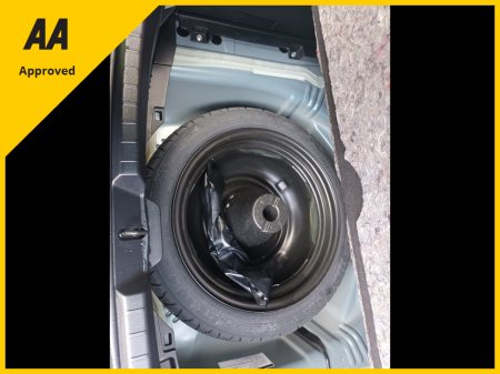 2016 Toyota Yaris ULTIMATE 1.3  PETROL AUTOMATIC LOW MILEAGE HIGH SPEC MULTIFUNCTION STEERING WHEEL ALLOY WHEELS LED HEADLIGHTS FACTORY IMMOBILISER PROXIMITY KEYS 2 FACTORY REMOTE KEYS 2 YEARS NCT 1 YEAR ROAD TAX €12,995 thumbnail