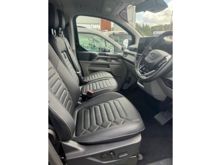 2026 Ford Tourneo Custom PHEV 2.5 Titanium Wheelchair Accessible Taxi