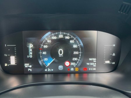 2018 Volvo XC60 - thumbnail 16