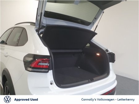 2023 Volkswagen Taigo 1.0 TSI 110HP R-Line €23,950 thumbnail