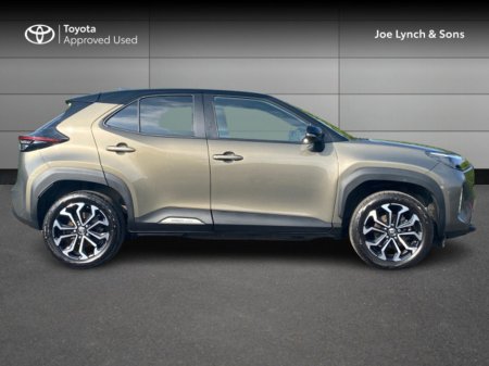 2024 Toyota Yaris Cross YARIS CROSS LUNA SPORT €33,445