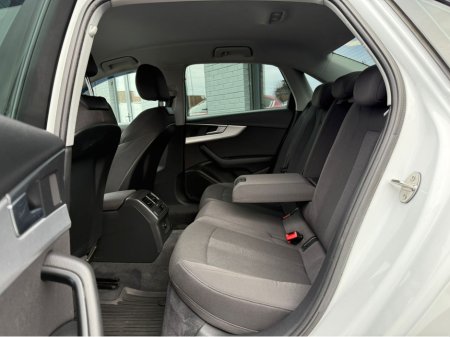 2017 Audi A4 - thumbnail 24