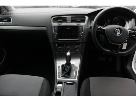 2016 Volkswagen Golf - thumbnail 17