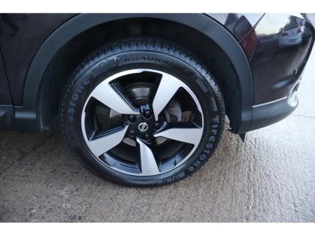 2017 Nissan Qashqai N-VISION 360 Huge Spec New Timing Belt Exceptional Condition! €13,995 thumbnail