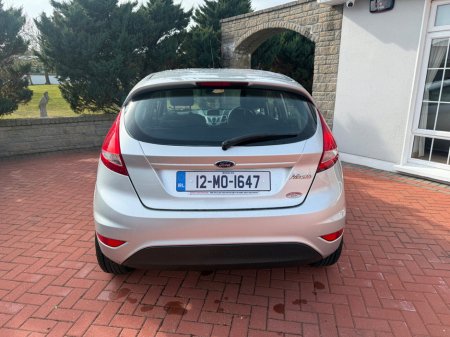 2012 Ford Fiesta - thumbnail 9