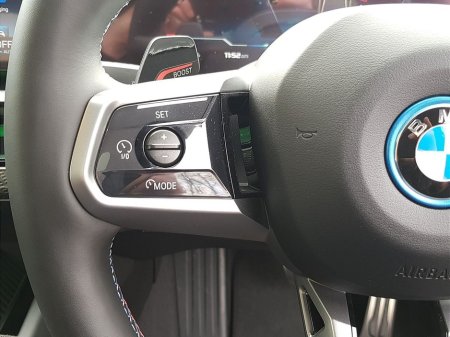 2025 BMW i5 - thumbnail 15