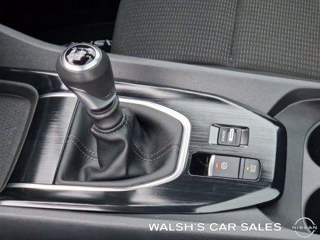 2022 Nissan Qashqai 1.3 HYB SV + Glass Roof Pack €25,950 thumbnail