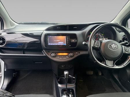 2017 Toyota Vitz 1.3 Petrol Auto €11,000 thumbnail