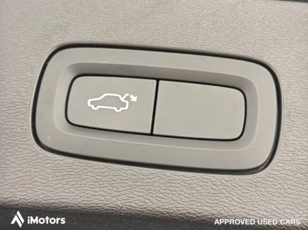 2020 Volvo V60 D4 MOM AT 5DR Auto €26,900 thumbnail
