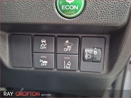 2017 Honda Fit FIT DAA-GP5 HYBRID 5DR AUTO thumbnail