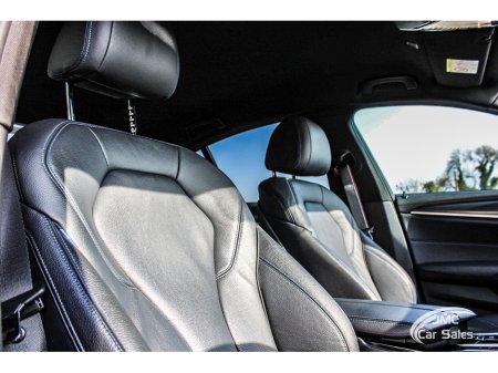 2022 BMW 5 Series - thumbnail 15