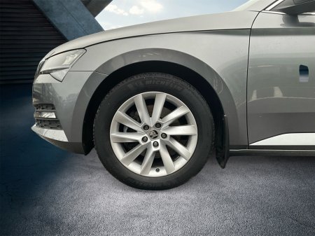2023 Skoda Superb AMBITION 2.0 TDI 150HP 5DR €34,500 thumbnail