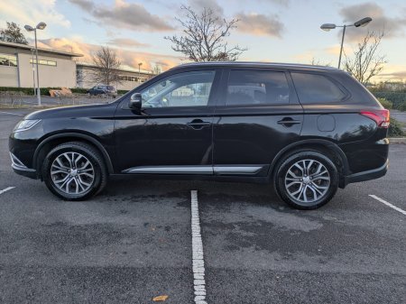 2016 Mitsubishi Outlander  €10,999
