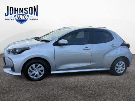 2020 Toyota Yaris - thumbnail 2