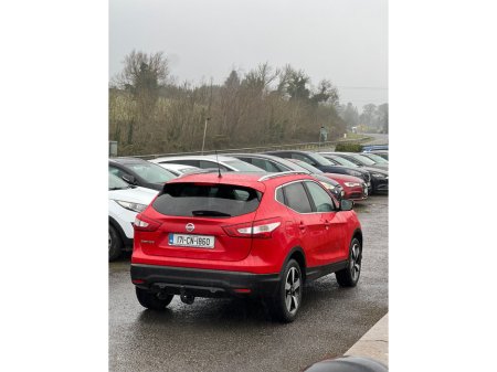 2017 Nissan Qashqai 1.5 DSL XE €13,950 thumbnail