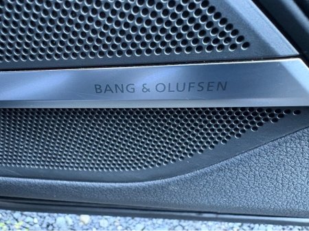 2019 Audi A8 - thumbnail 25