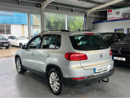 2015 Volkswagen Tiguan LL 2.0 TDI MANUAL 6SPEED FWD 110HP 5DR €11,950 thumbnail