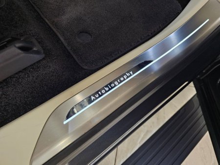 2025 Land Rover Range Rover - thumbnail 12