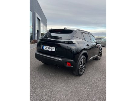 2025 Peugeot 2008 - thumbnail 5